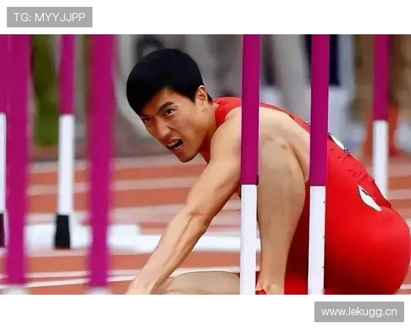 刘翔赛场上飞天，私下却被邻居抓包买菜背塑料袋？